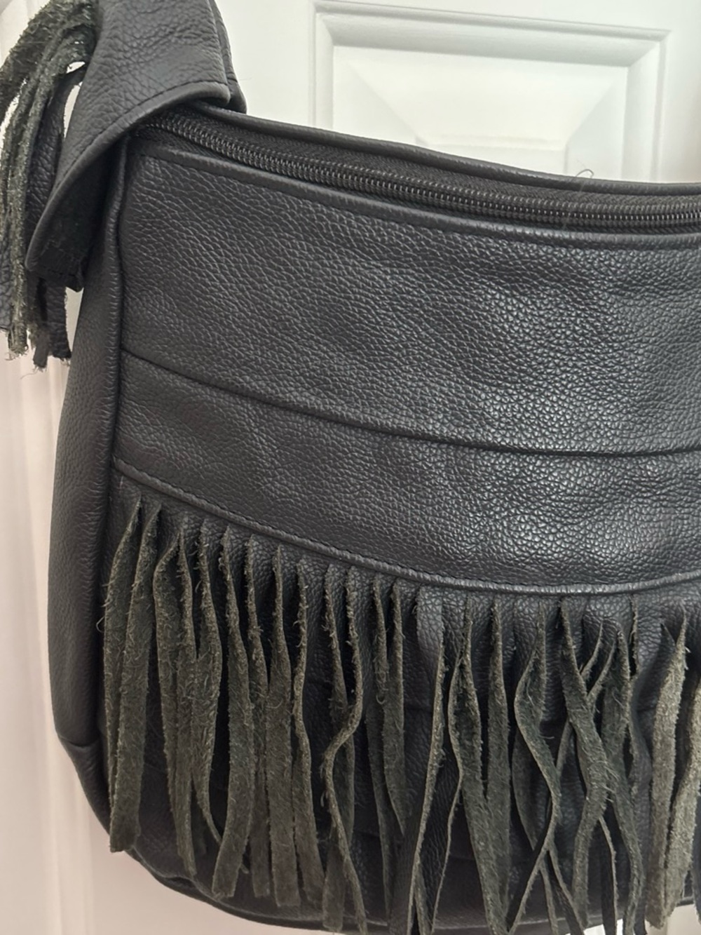 Black Fringe Genuine Leather Shoulder Bag - Picture 2 of 7